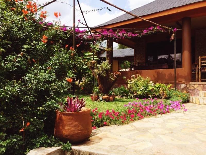 Mbarara 馁优热山畔旅馆酒店 外观 照片