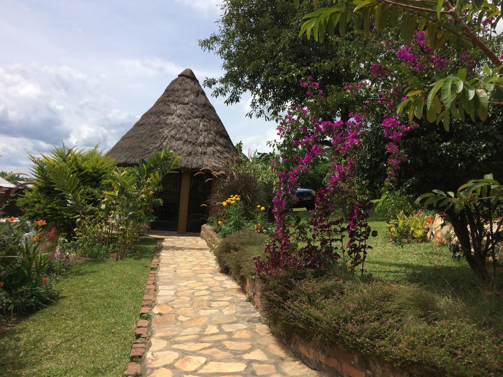 Mbarara 馁优热山畔旅馆酒店 外观 照片